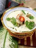 ต้มข่าไก่