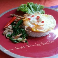ผัดใบกระเพราไก่