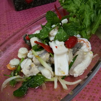 ยำรวมมิตรทะเล
