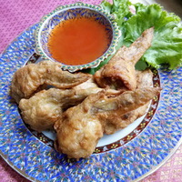 ปีกไก่ยัดไส้ทอด